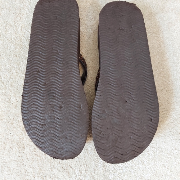 Glitter Flip Flops - Picture 4 of 8